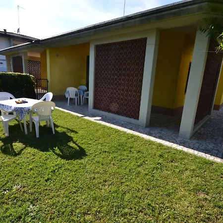 Regina Villa *